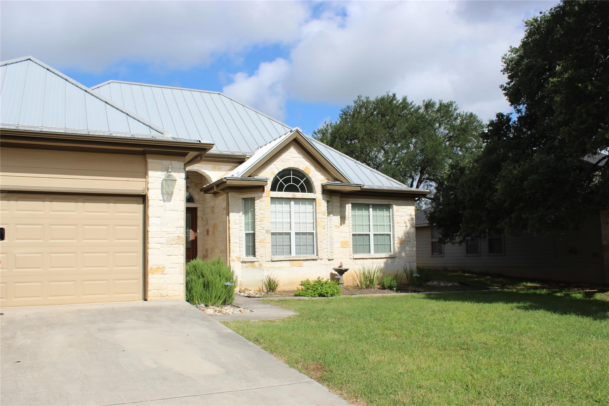 Listing photo 1 of 3  Honeysuckle Ln