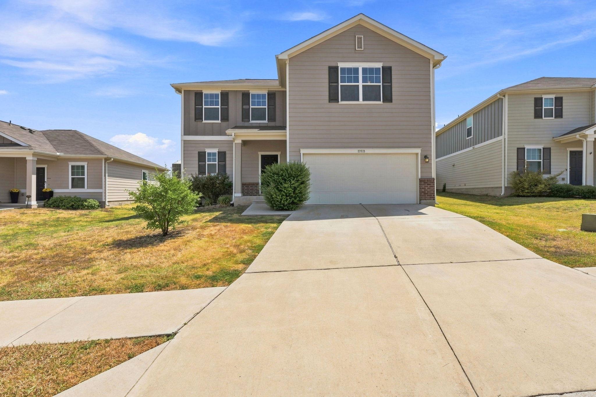 Listing photo 1 of 13513  Robert Wagner Bnd