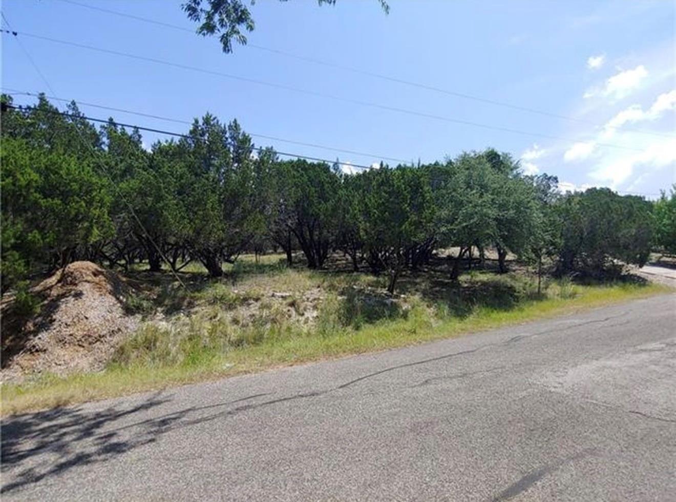 Listing photo 1 of 20810  Wishbone Dr