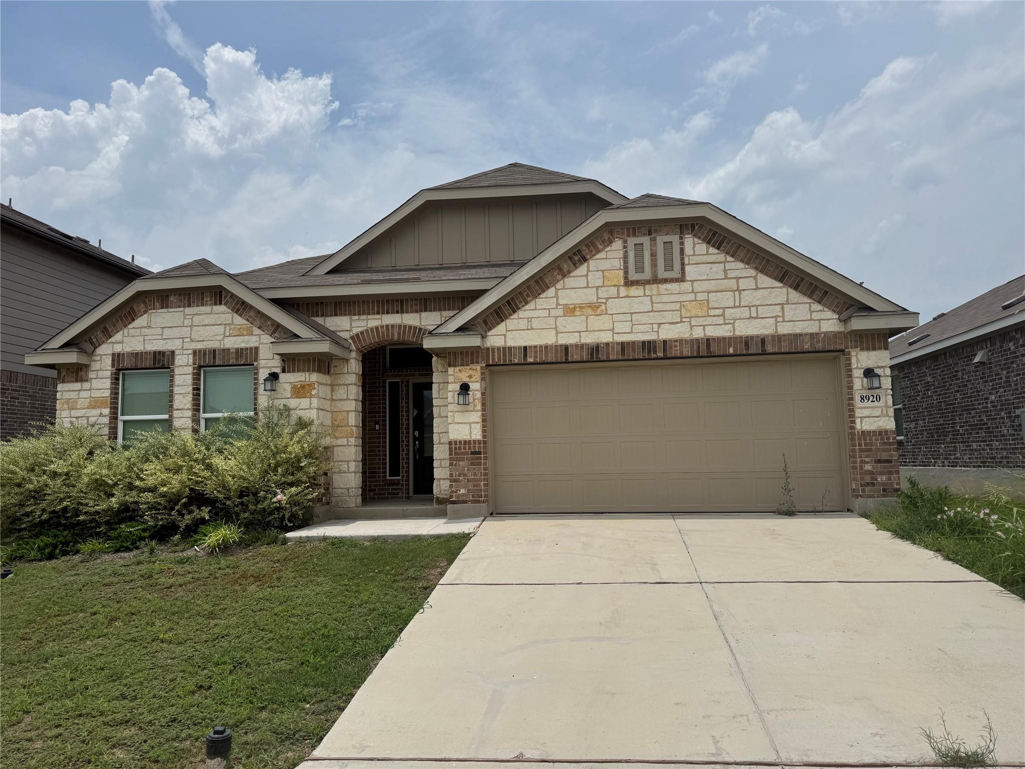 Listing photo 1 of 8920  Luciano Rdg