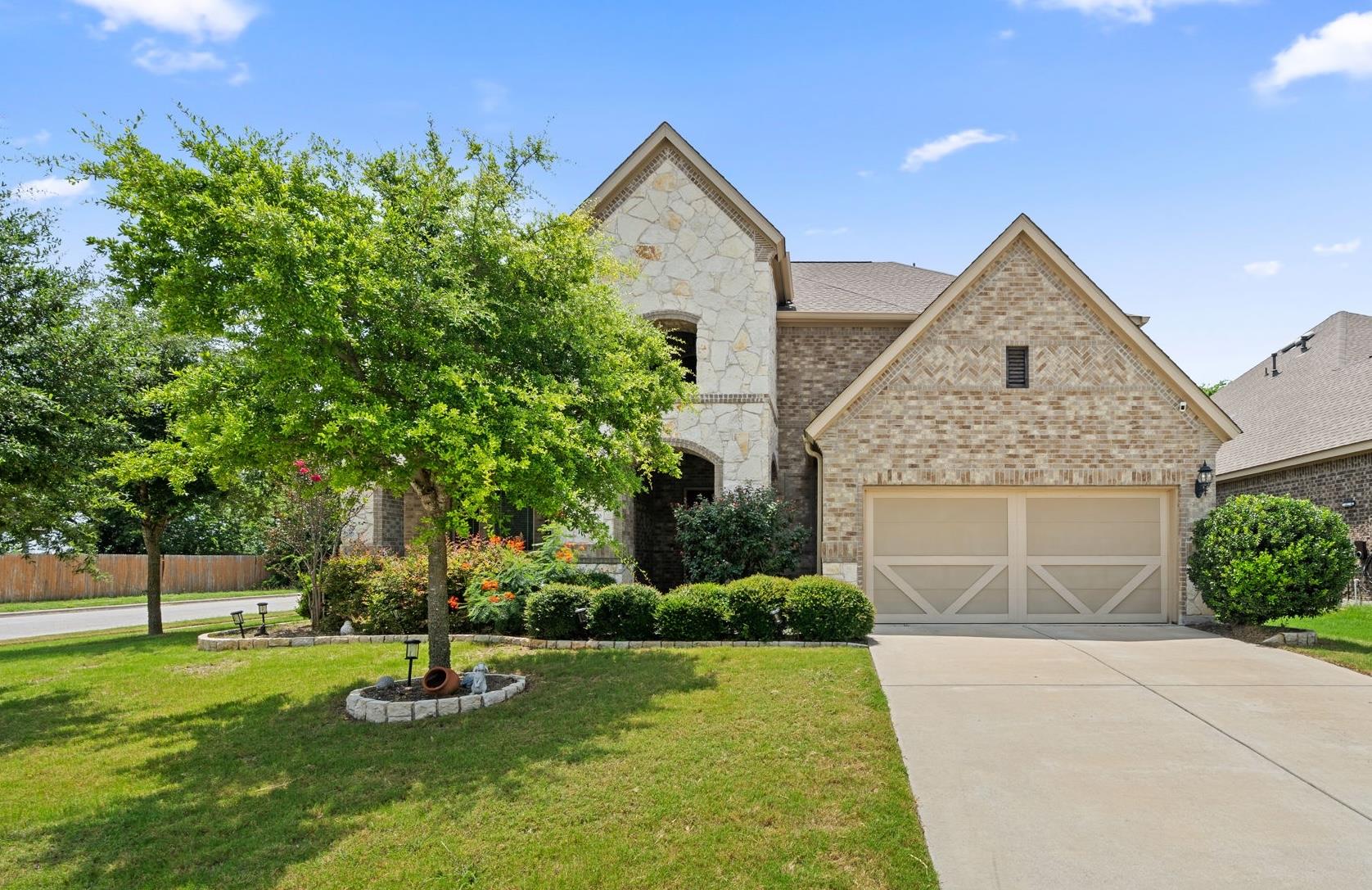Listing photo 1 of 21500  Hines Ln