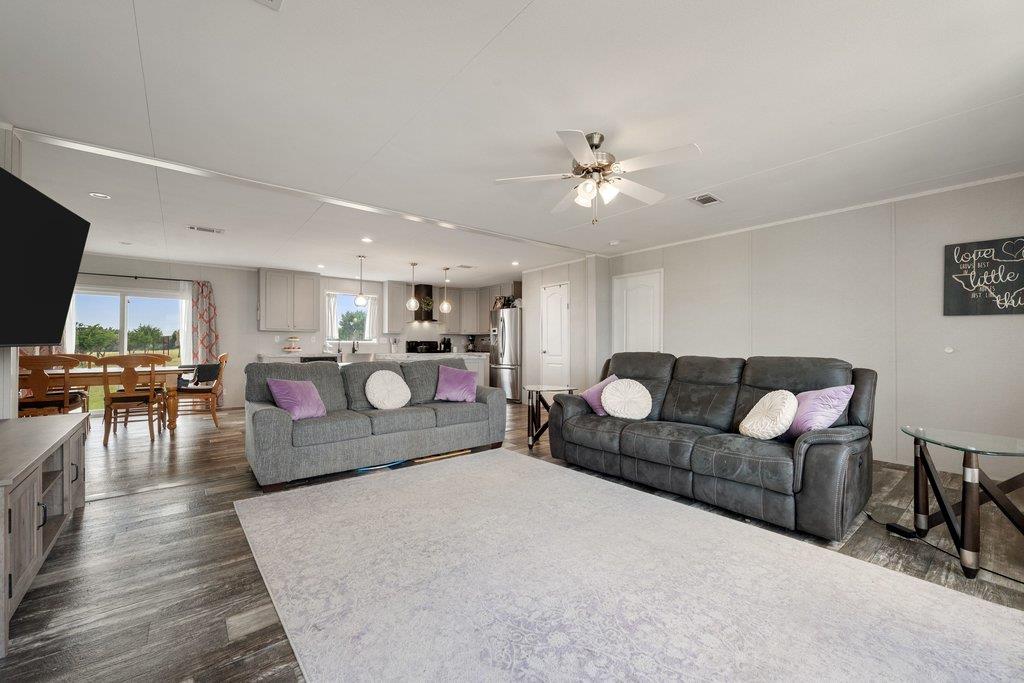 Listing photo 1 of 858  County Road 154 None
