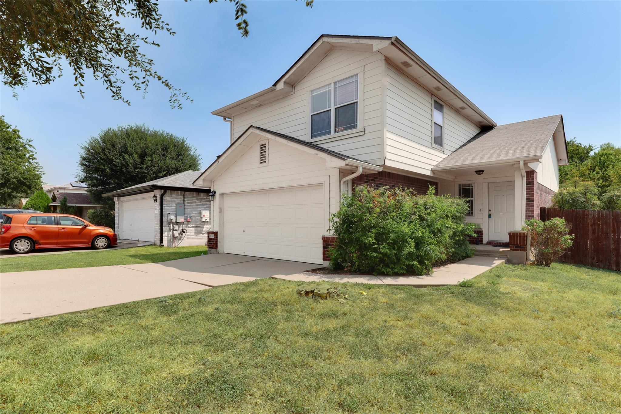 Listing photo 1 of 15301  Ora Ln