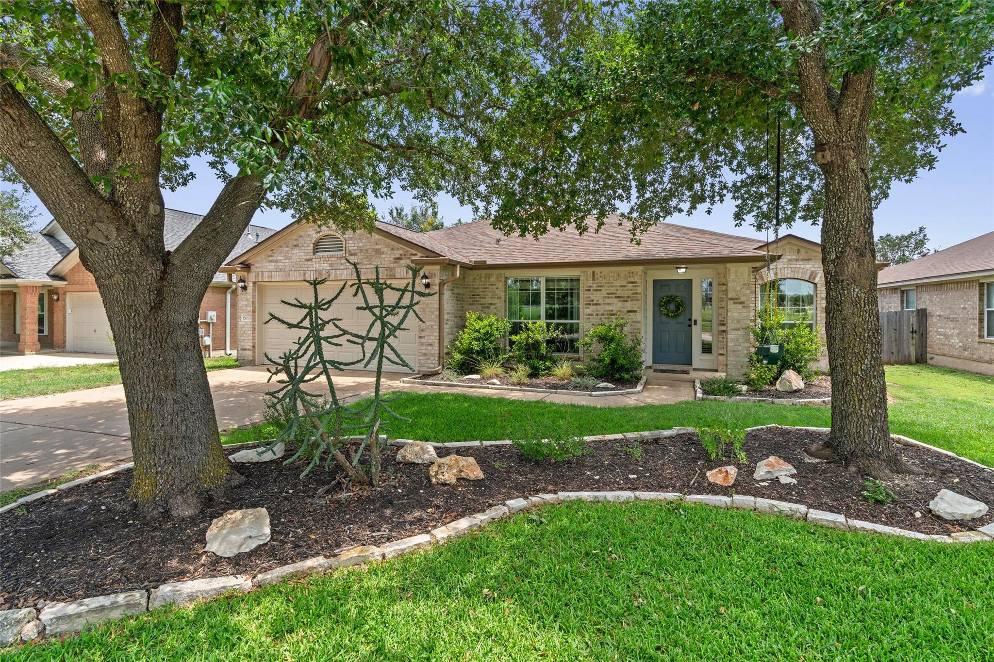 Listing photo 1 of 3763  Rod Carew Dr