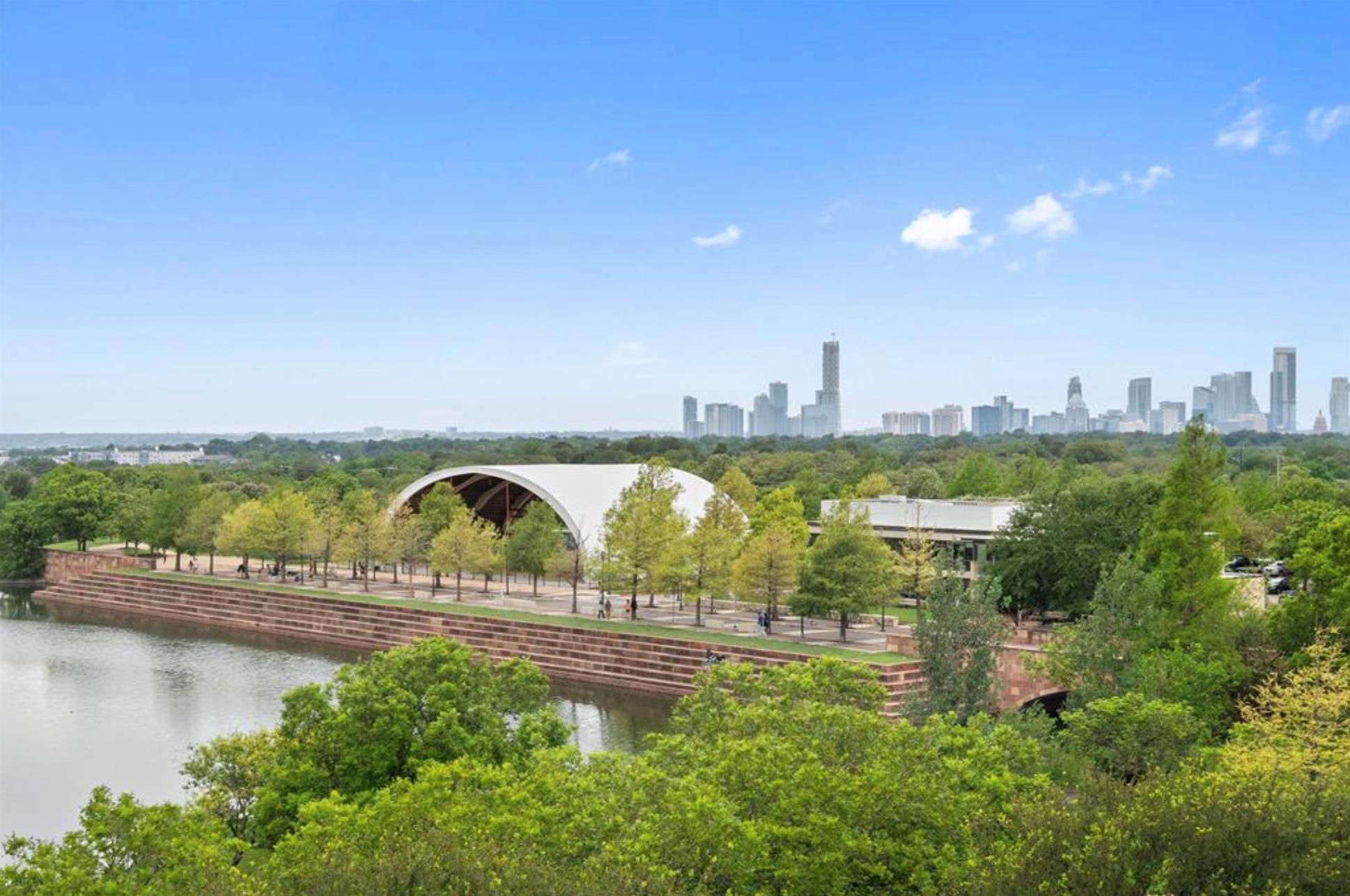 Ảnh nhà đang rao bán 1 của 1701  Simond Ave  #208