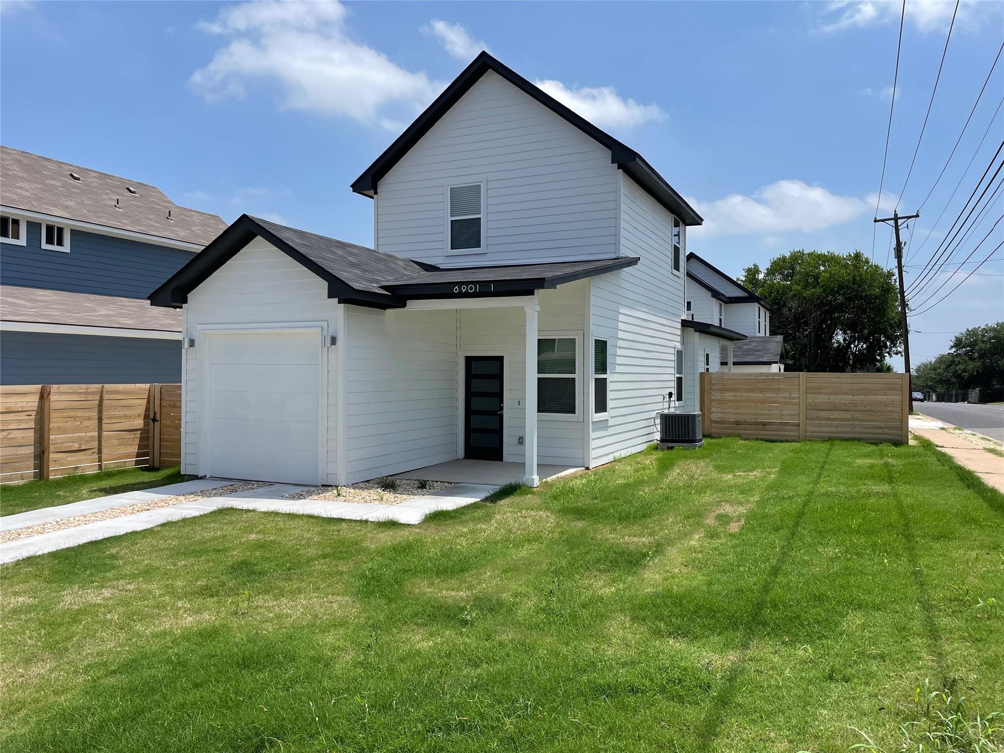 Listing photo 1 of 6901  Carver Ave  #1