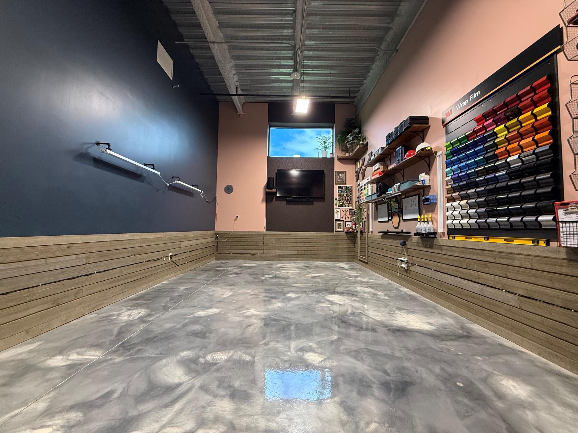 An adaptable commercial space features concrete f