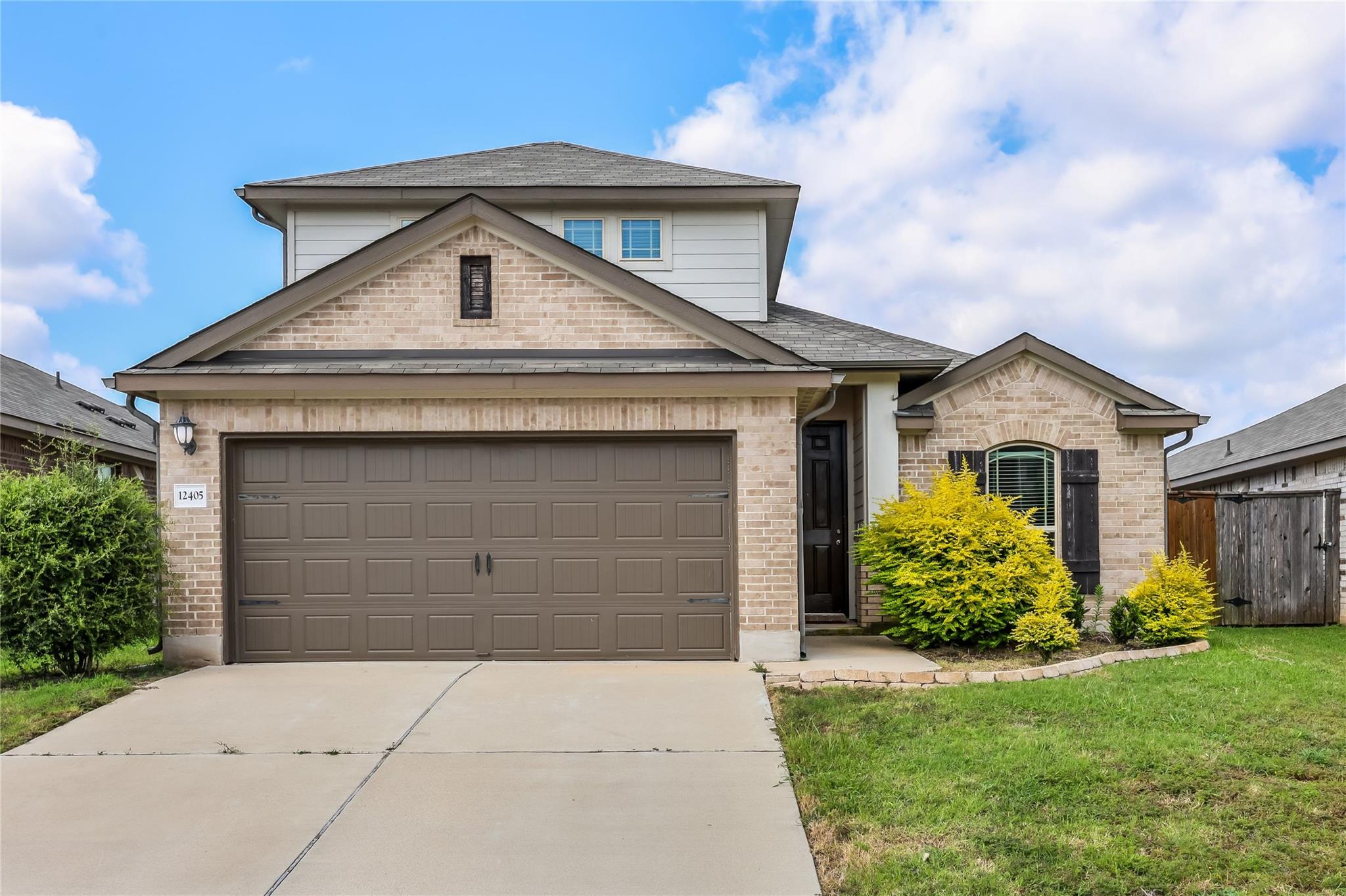 Listing photo 1 of 12405  Amber Lynn Path