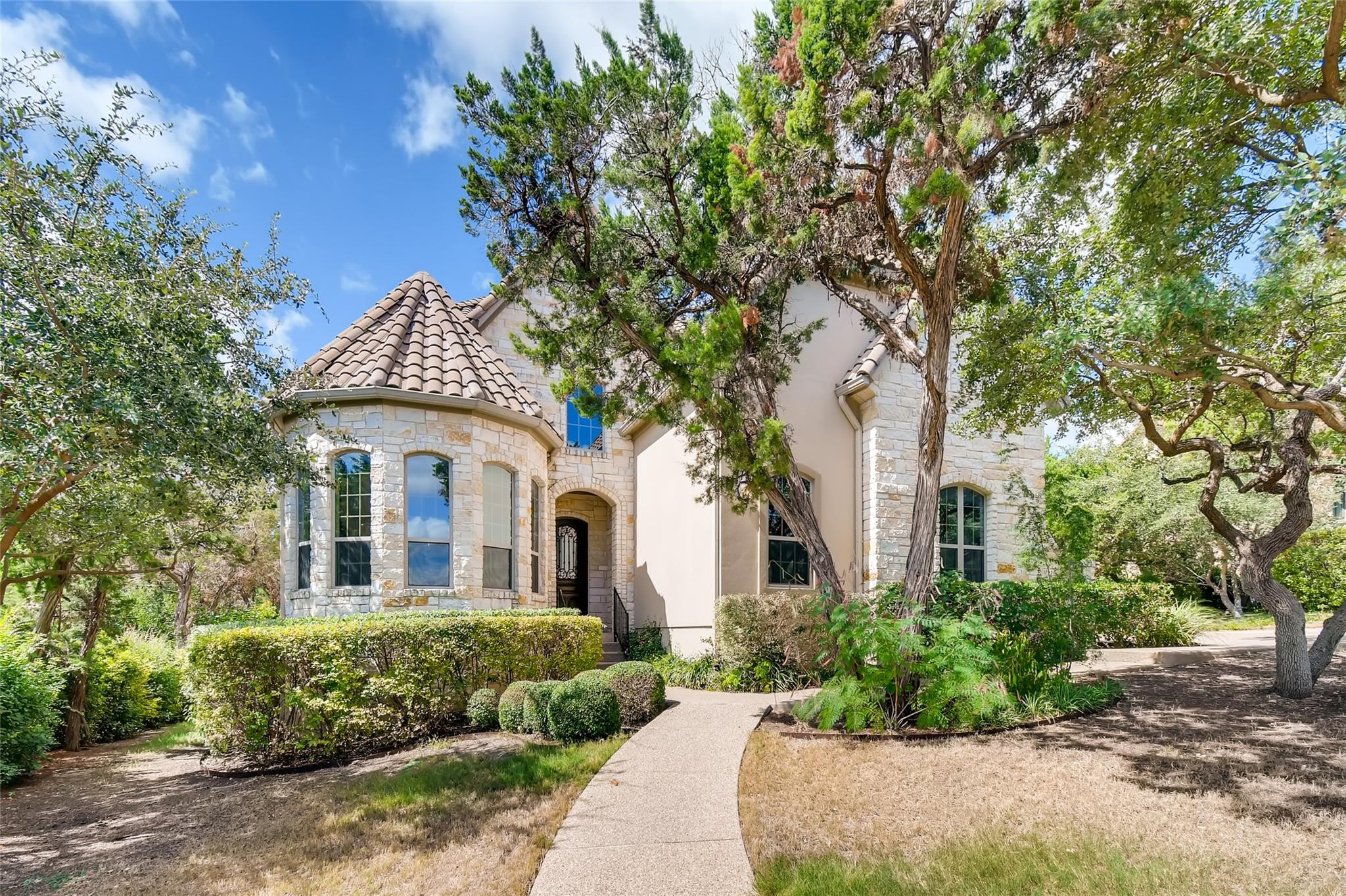 Listing photo 1 of 4216  Myrtle Beach Dr