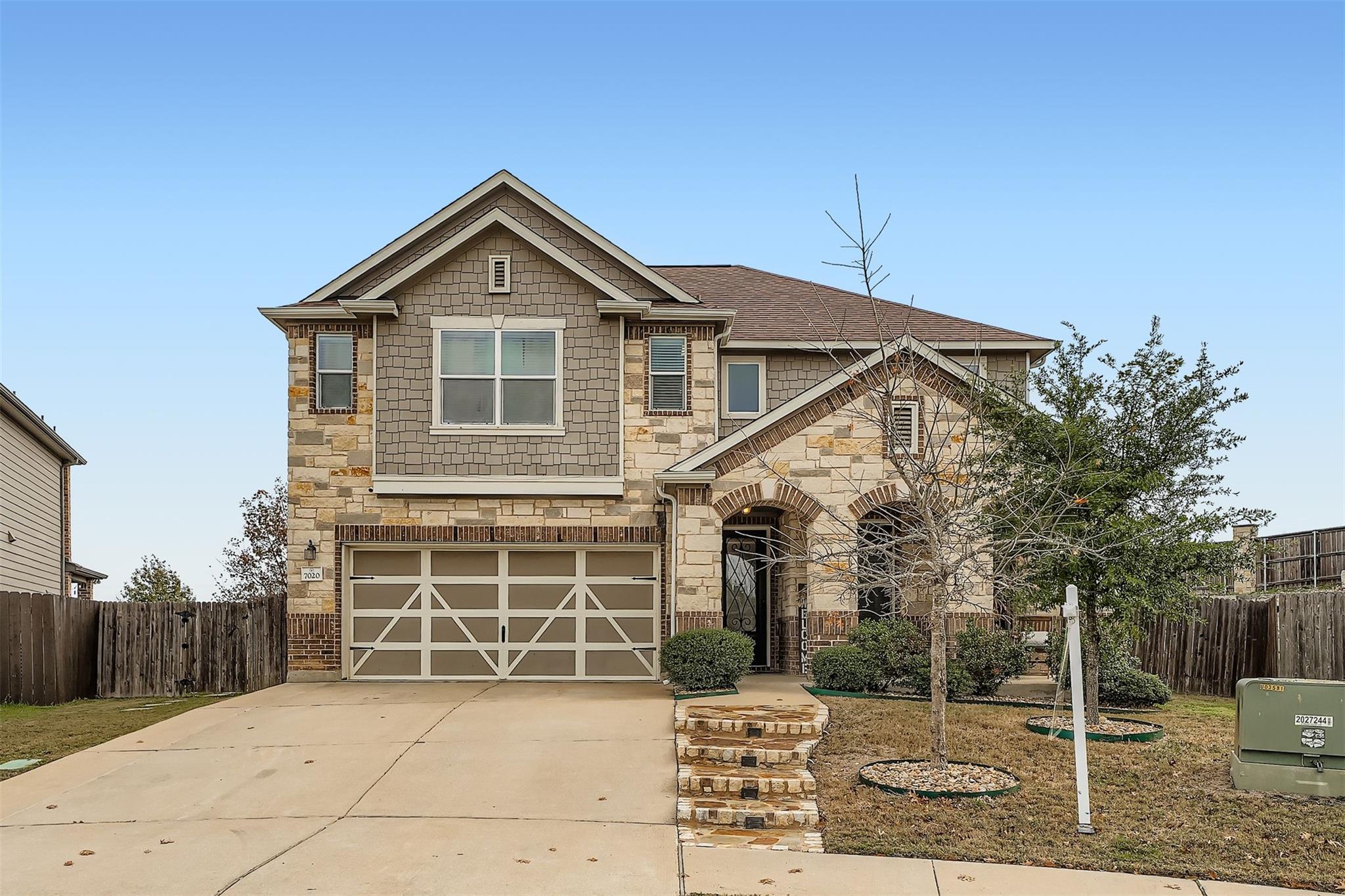 Listing photo 1 of 7020  Ondantra Bnd