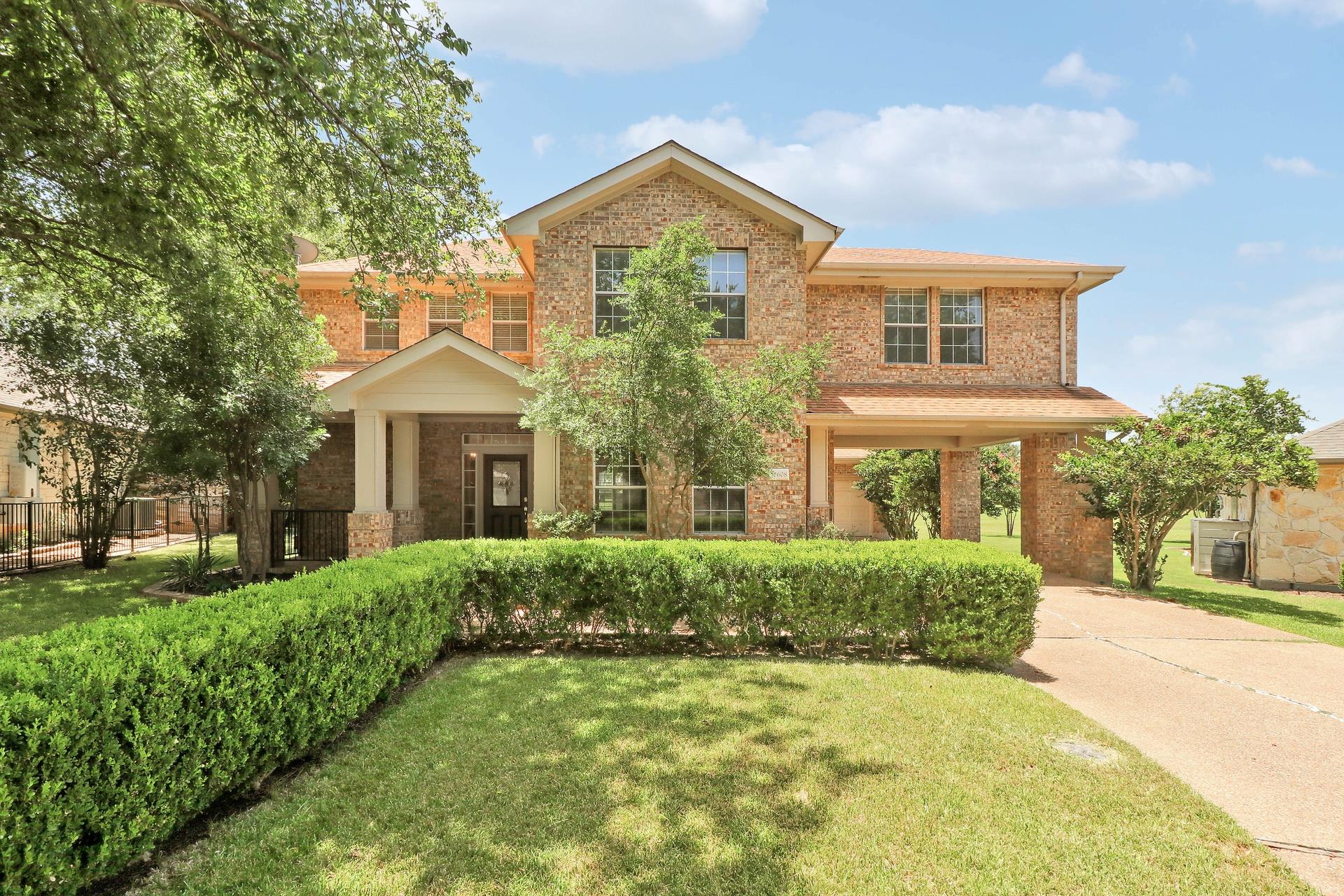 Listing photo 1 of 10608  Portrush Ct