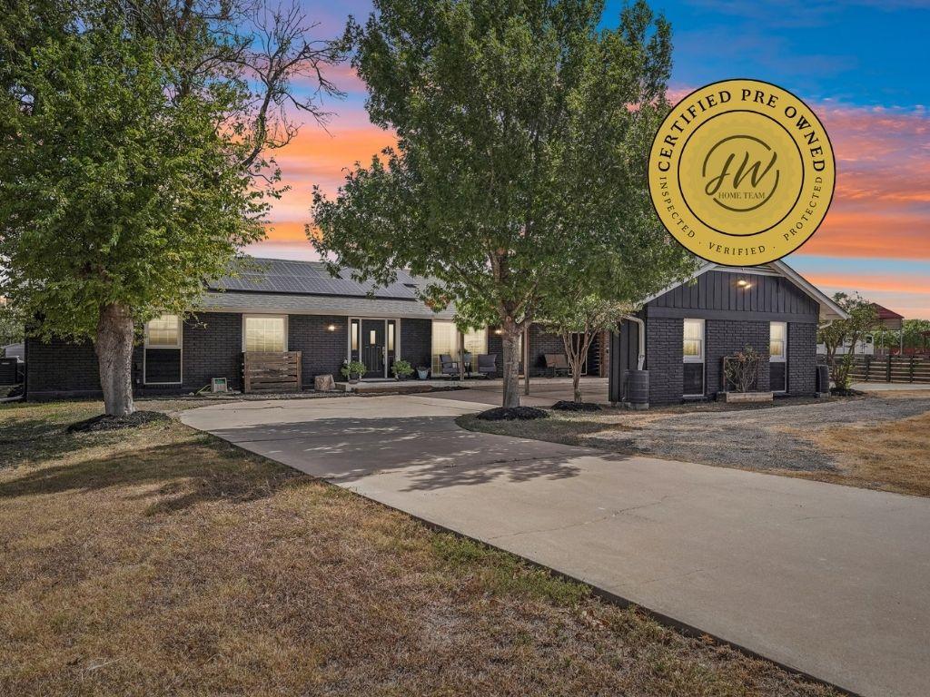 Listing photo 1 of 140  Family Cir