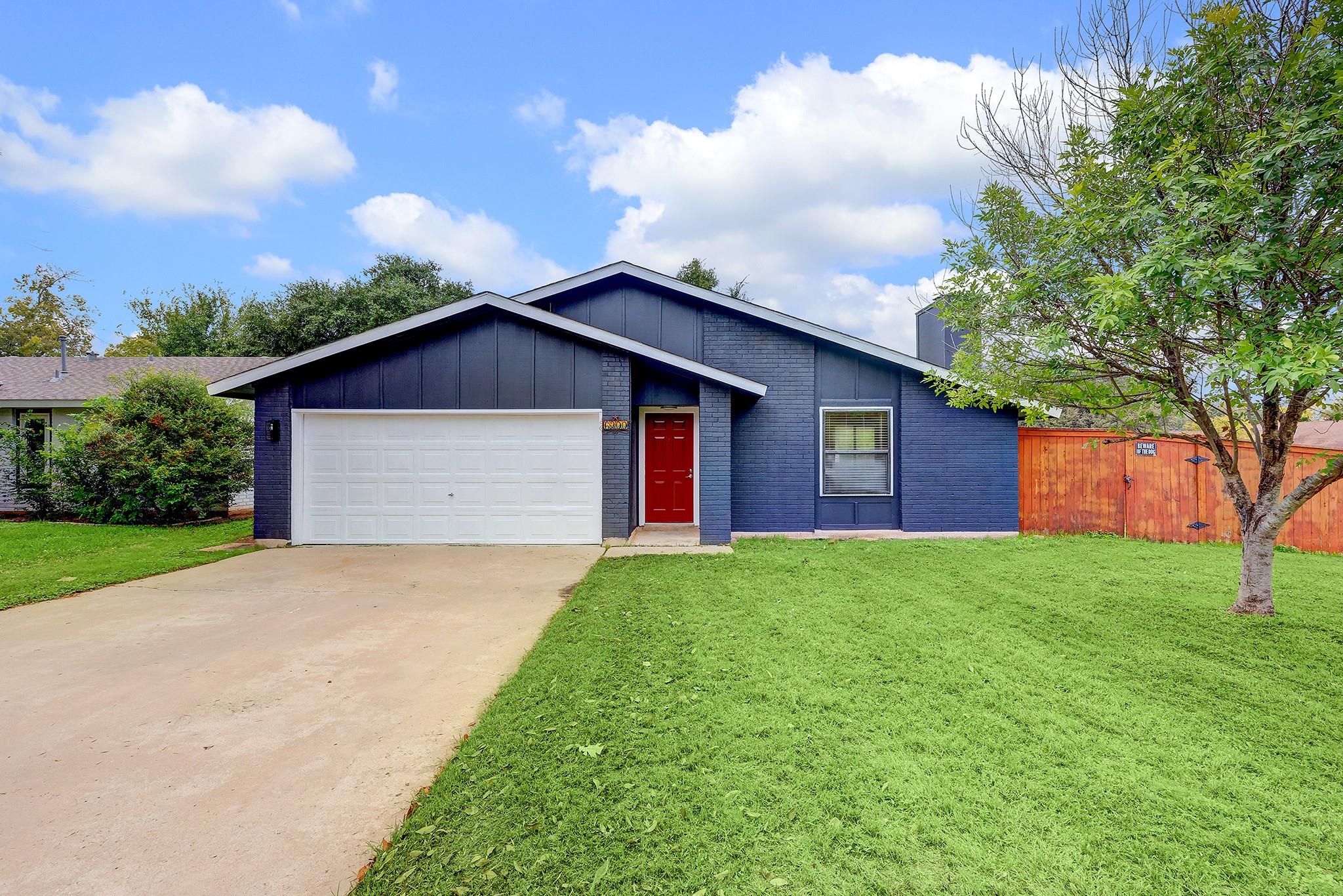 Listing photo 1 of 6300  Capriola Dr