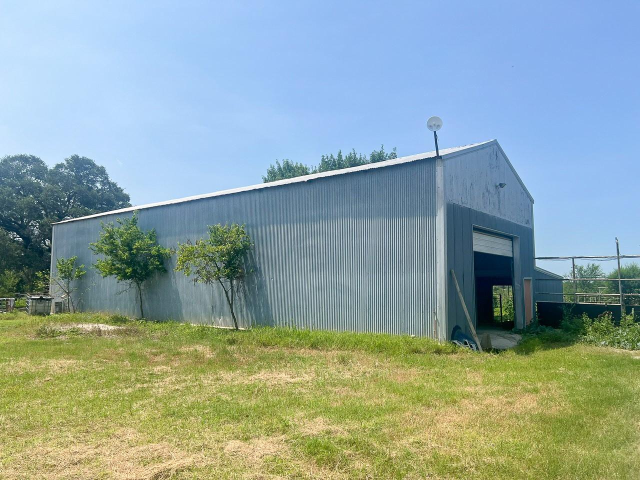 Listing photo 1 of 2143  Fm 1966 None