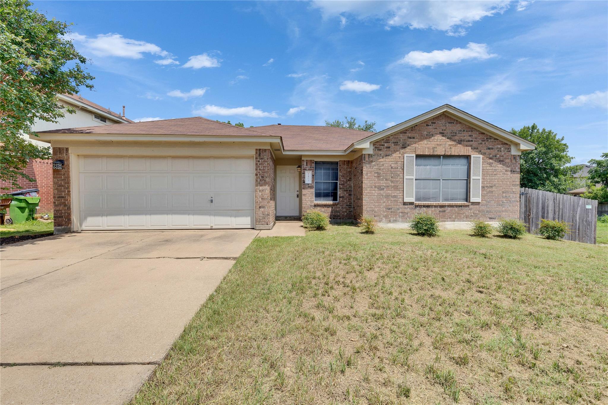 Listing photo 1 of 1403  Gulf Way