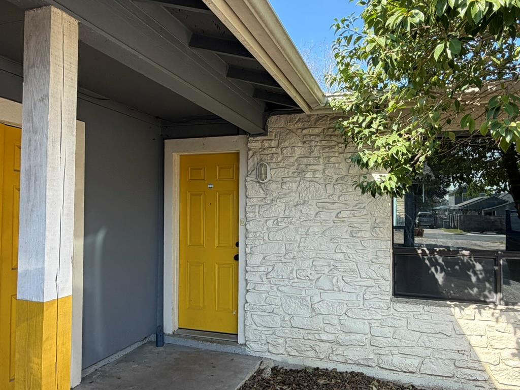 Listing photo 1 of 7404  Bethune Ave