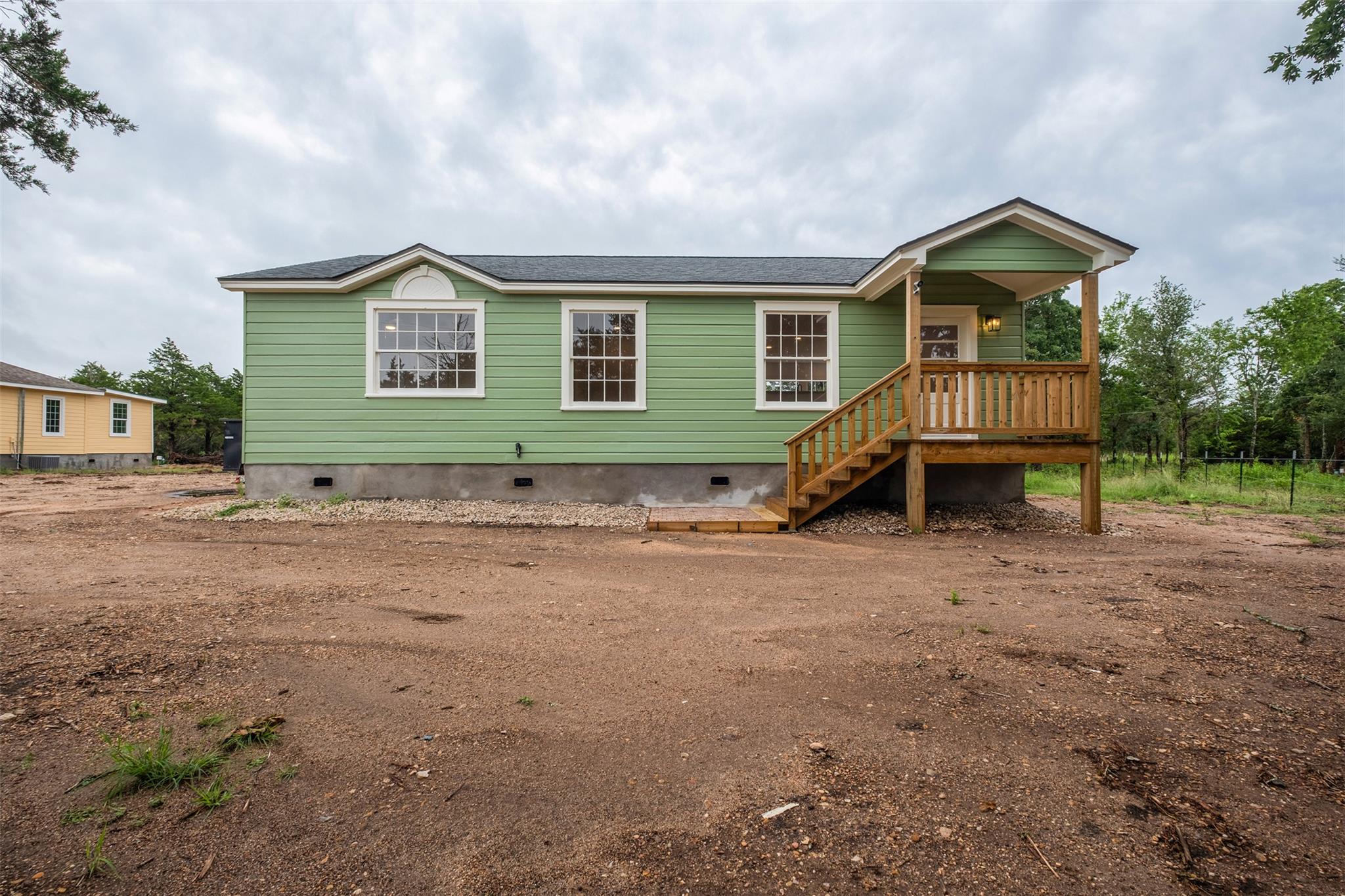 Listing photo 1 of 251  Foothill Rd