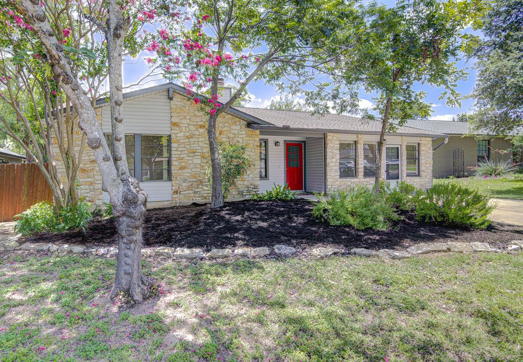 Listing photo 1 of 1603  Holstein Dr