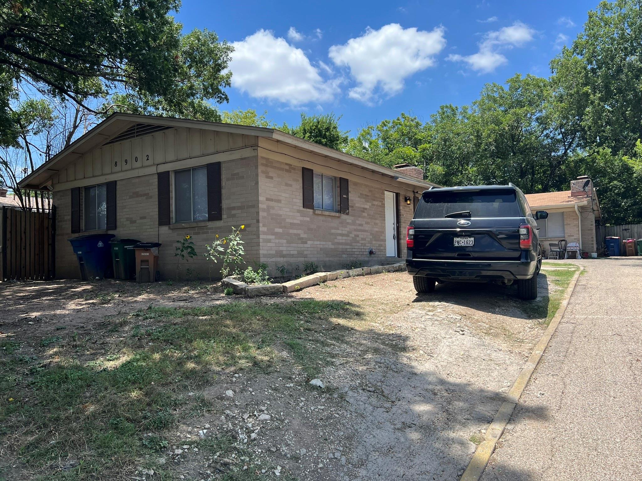 Listing photo 1 of 8902  Little Walnut Pkwy  #A