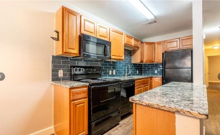 Listing photo 1 of 2702  Little Valley Cv  #B