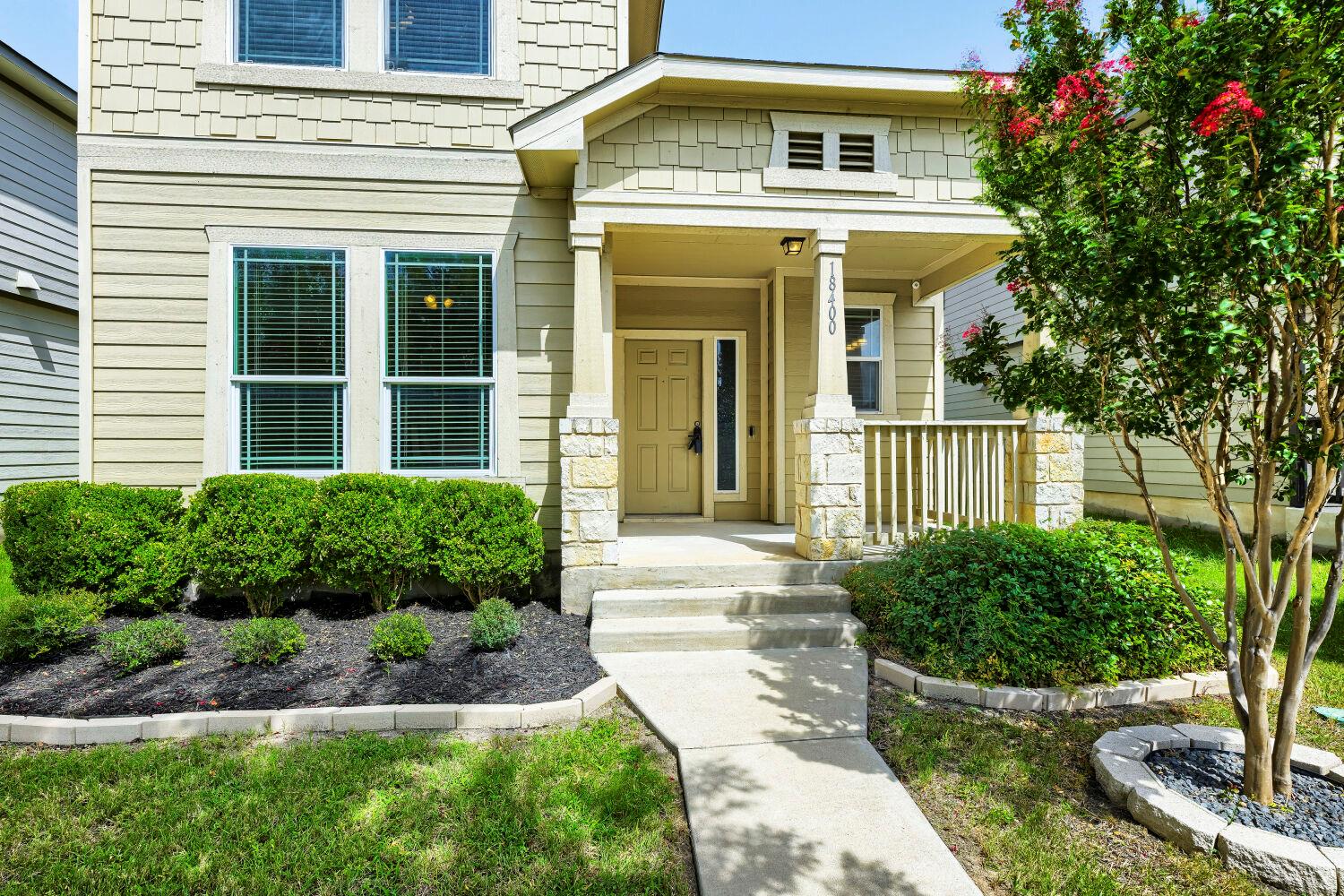 Ảnh nhà đang rao bán 1 của 18400  Cumberland Gap St