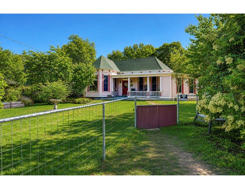 Listing photo 1 of 905 S Walnut St