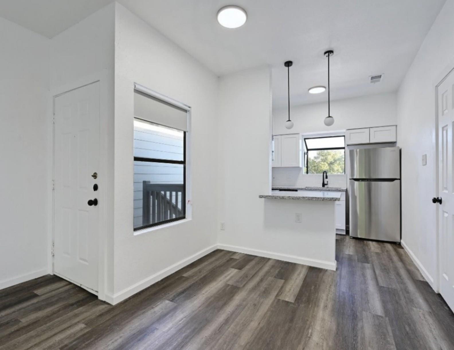 Listing photo 1 of 9508  Kempler Dr  #D