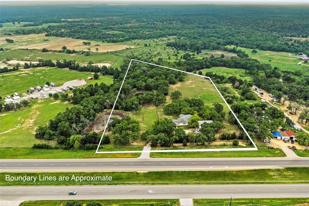Listing photo 1 of 1389  Highway 290 None E