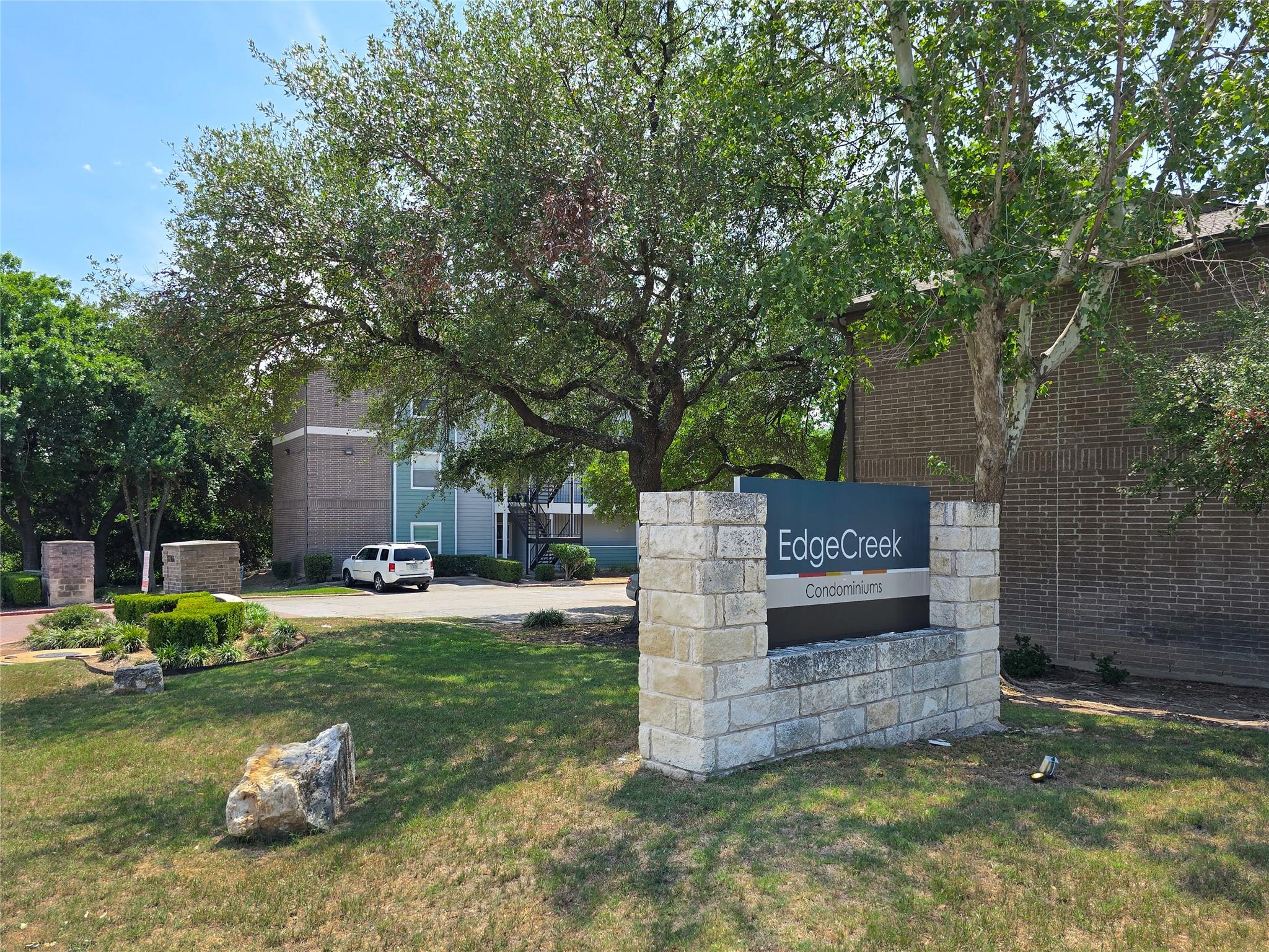 Listing photo 1 of 12166  Metric Blvd  #147