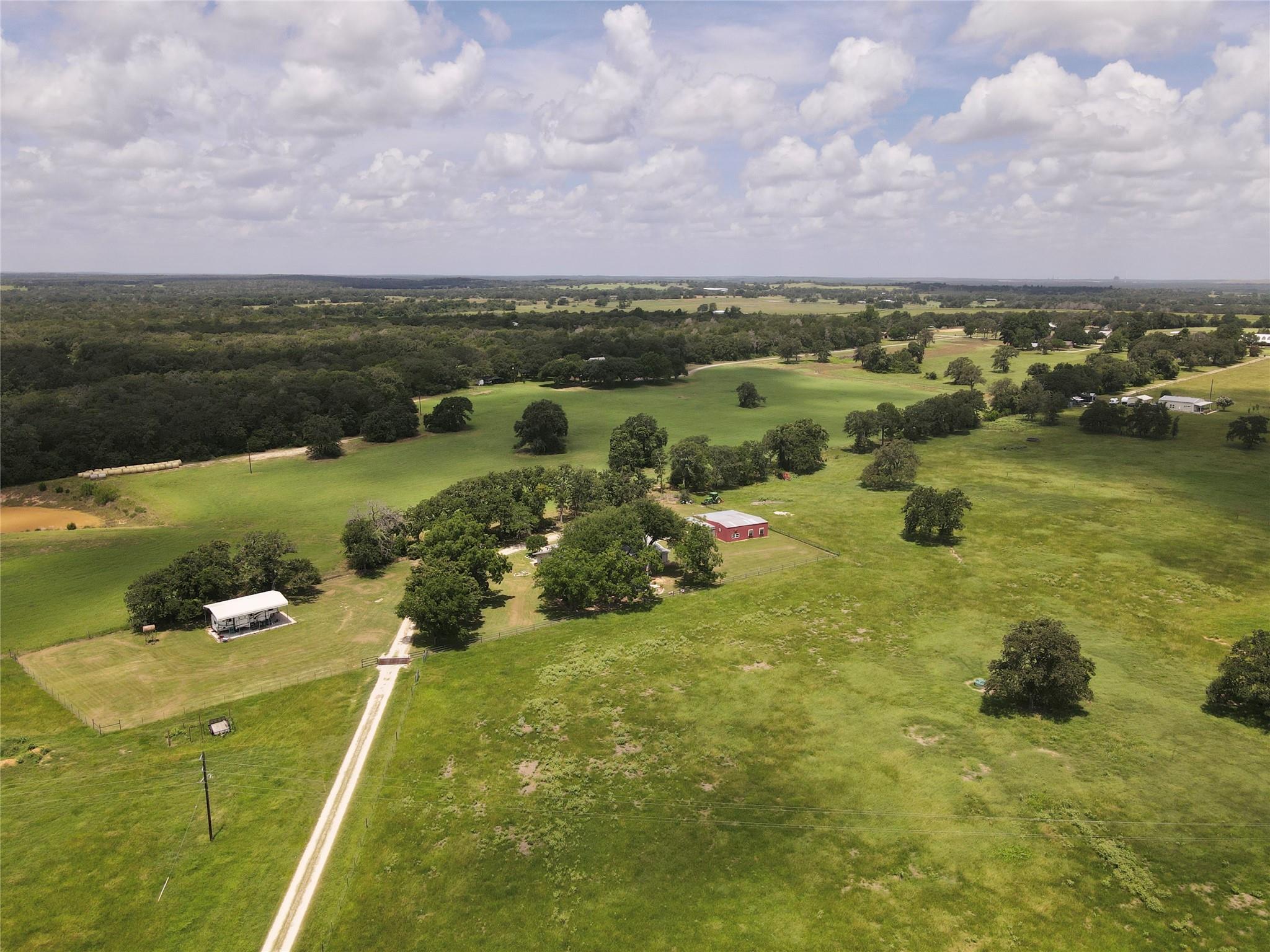 Listing photo 1 of 11009  HWY 77 Hwy