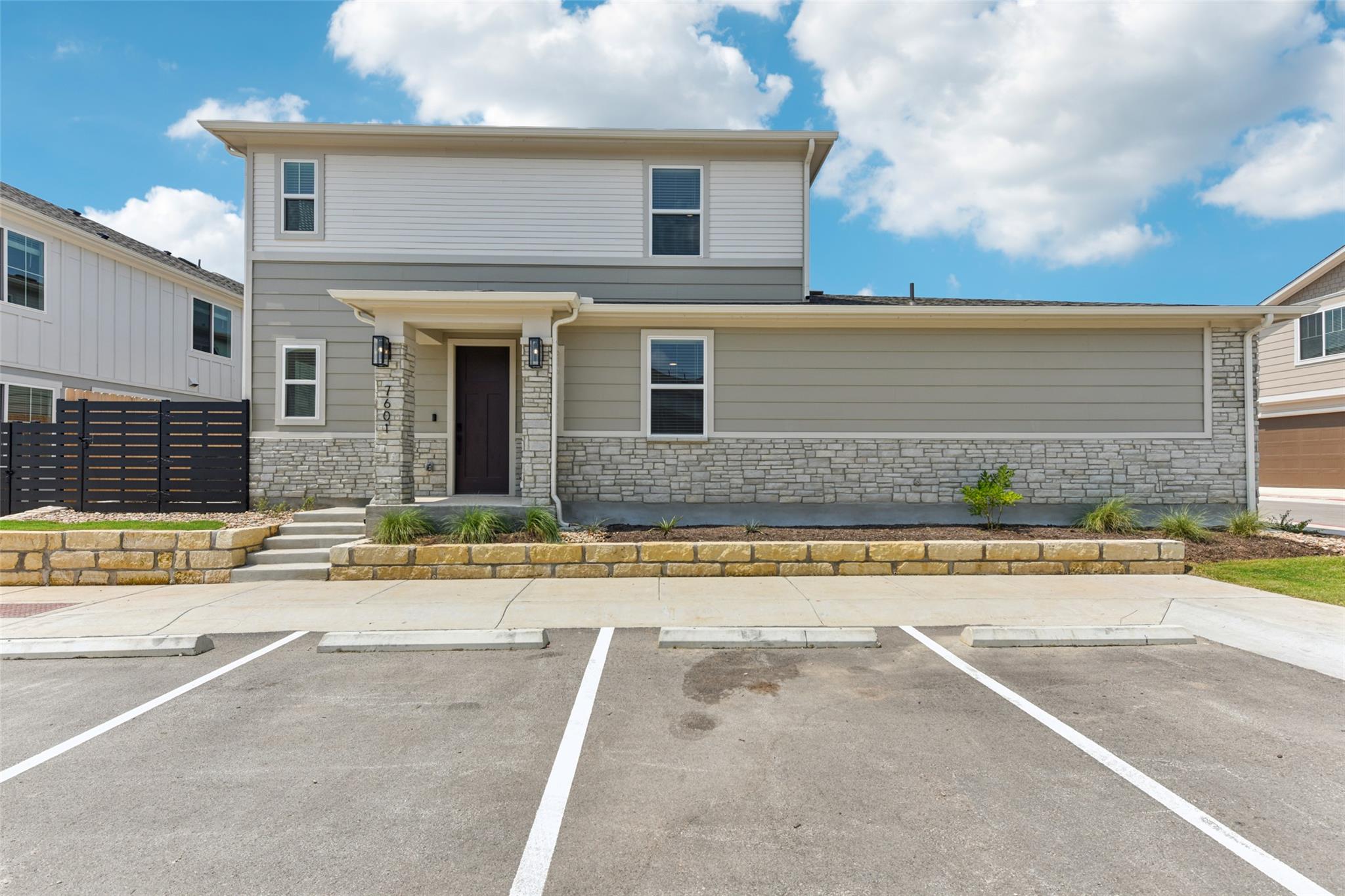 Listing photo 1 of 9311  Curious Squirrel St