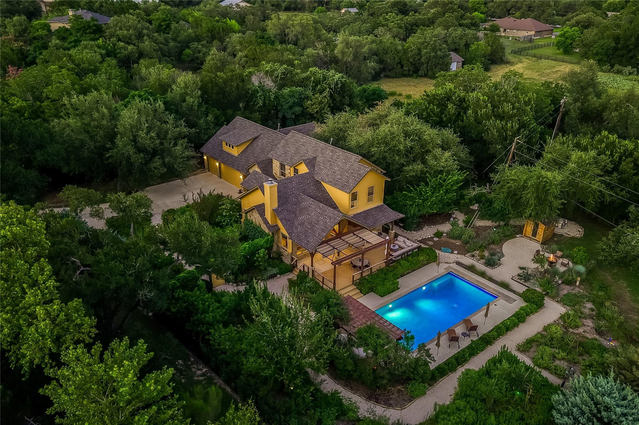 Listing photo 1 of 9512  Vera Cruz Rd