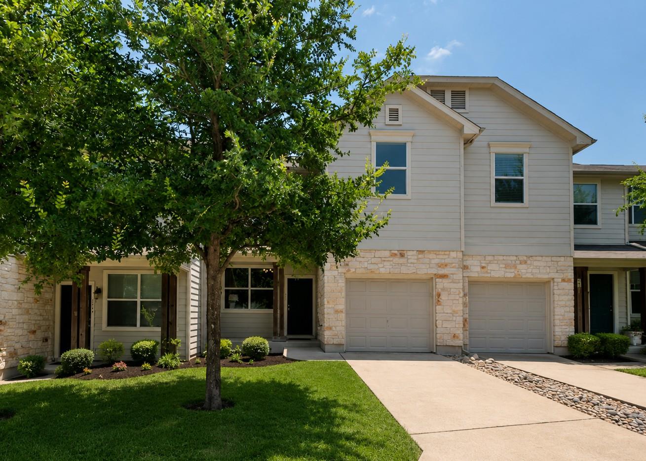 Listing photo 1 of 512  Eberhart Ln  #1205