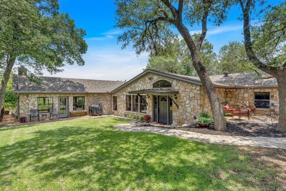 Listing photo 1 of 8018 and 8023  Lakeview None