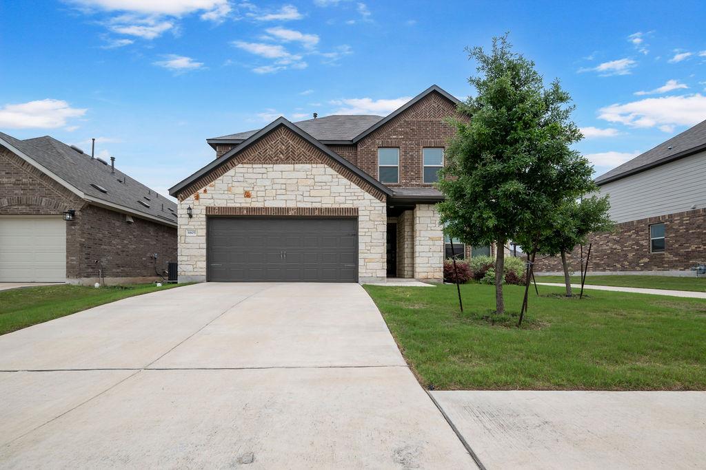 Listing photo 1 of 6605  Folsom Ave