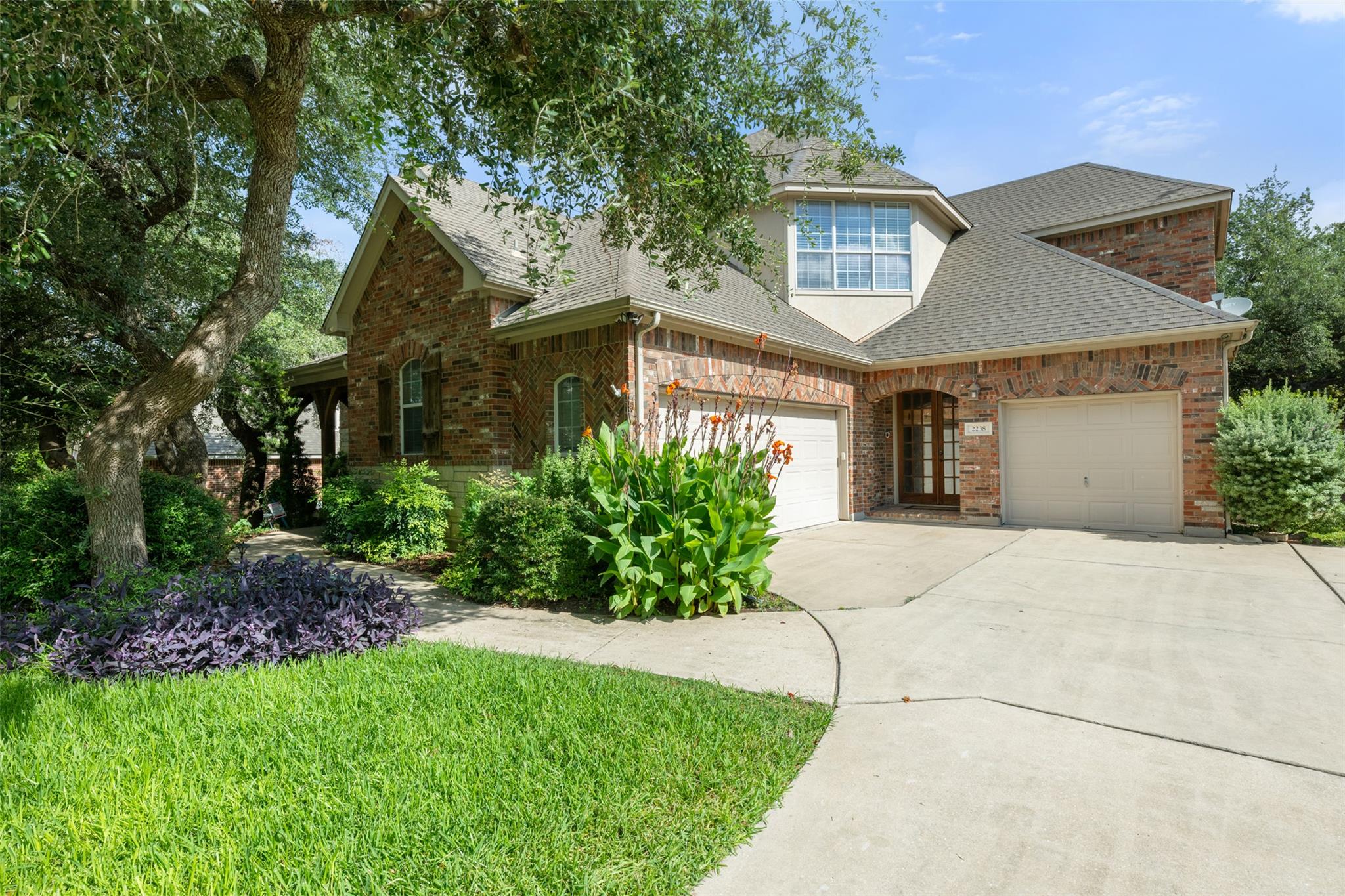 Listing photo 1 of 2238  Fernspring Dr