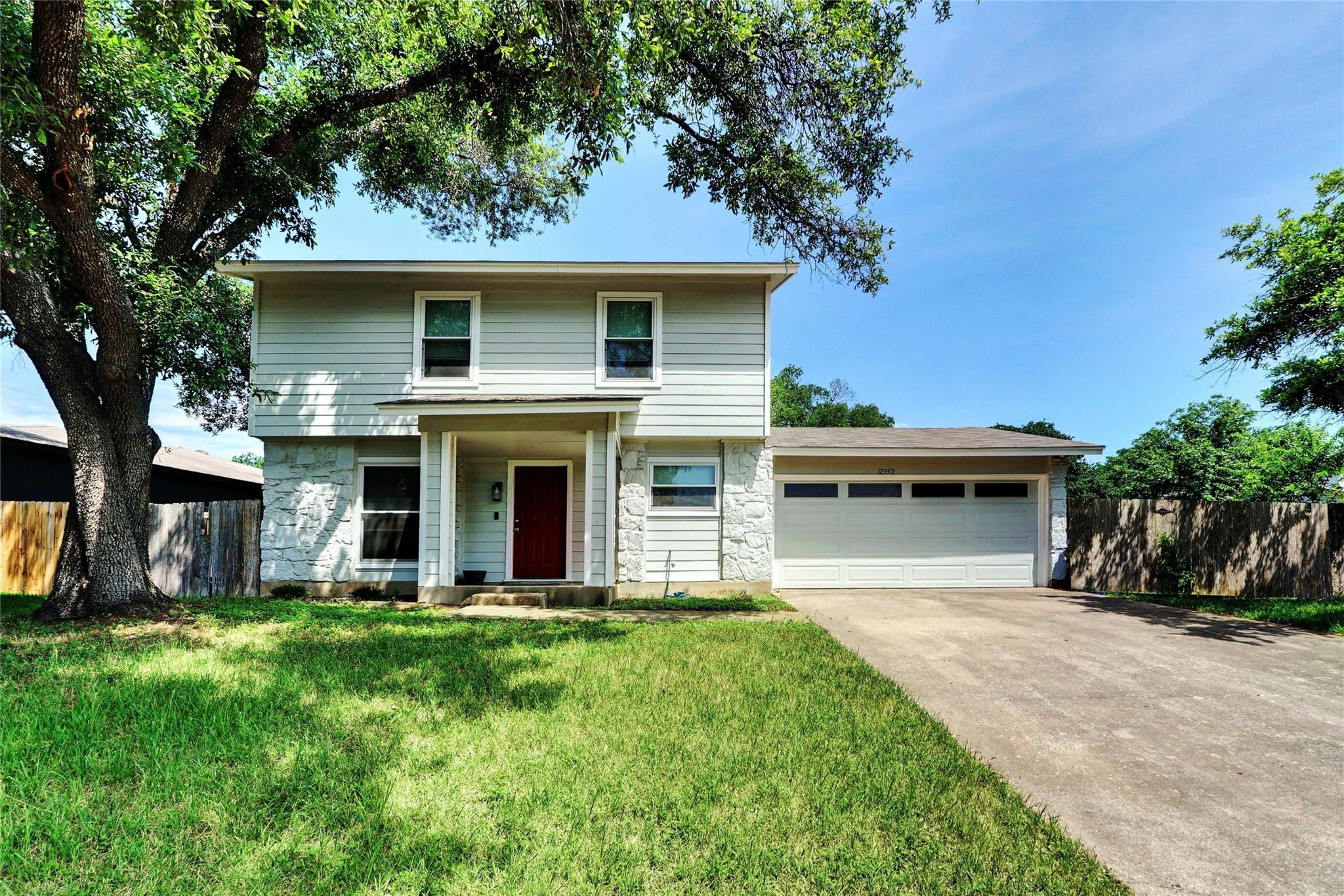 Listing photo 1 of 12332  Havelock Dr