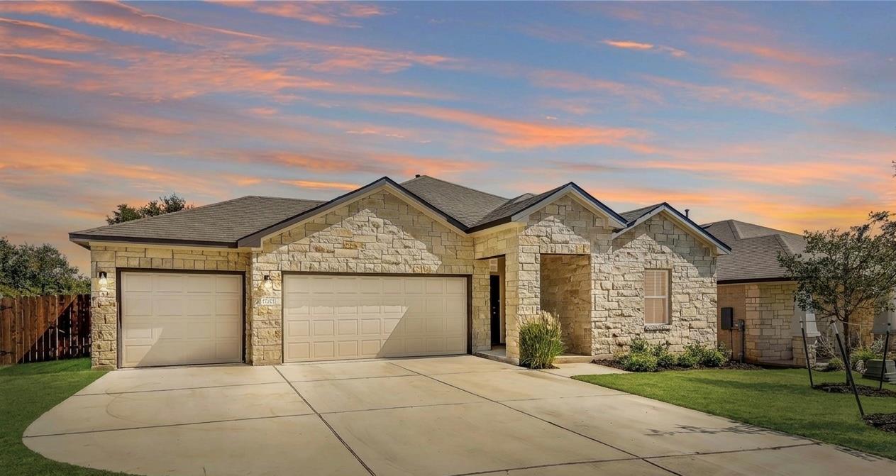 Listing photo 1 of 2228  River Place Ln