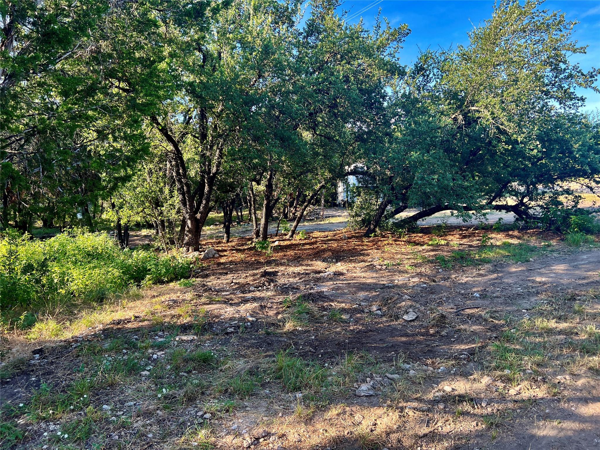 Listing photo 1 of 4914  WELETKA Dr