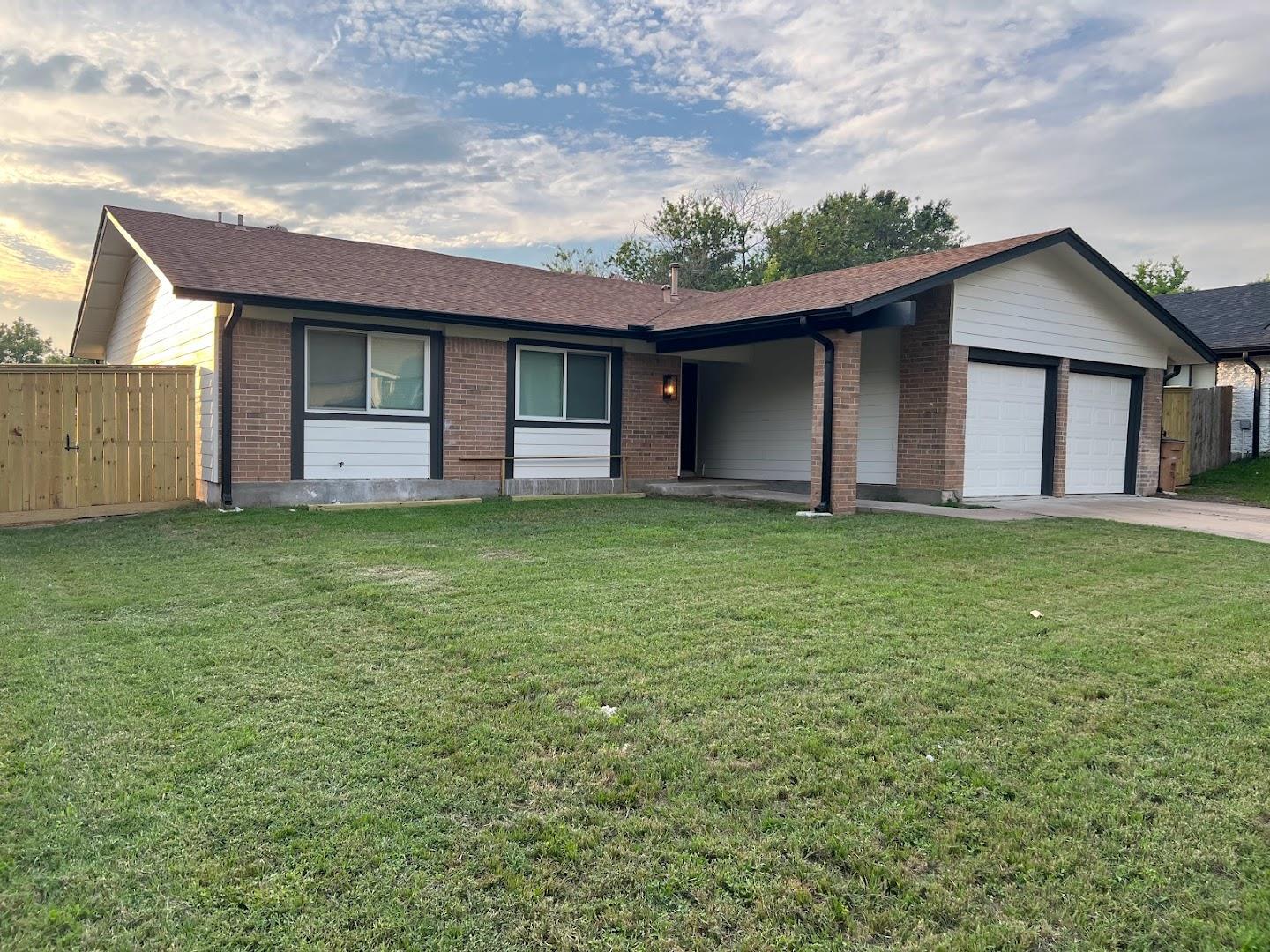 Listing photo 1 of 4802  Carsonhill Dr