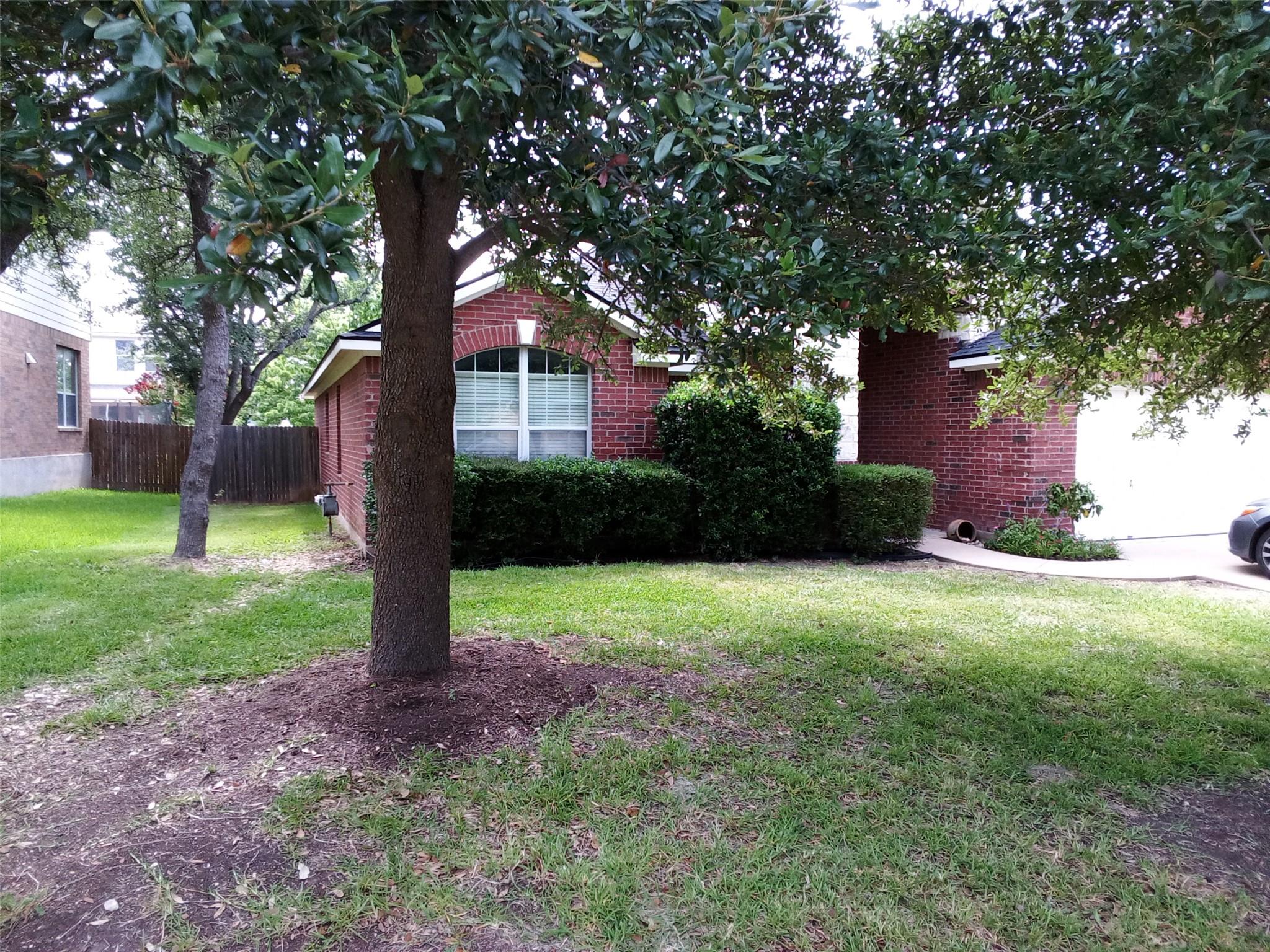 Listing photo 1 of 2412  Tumbling River Dr