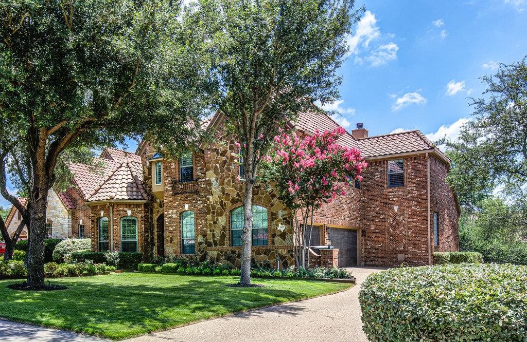 Listing photo 1 of 1917  Lakecliff Hills Ln