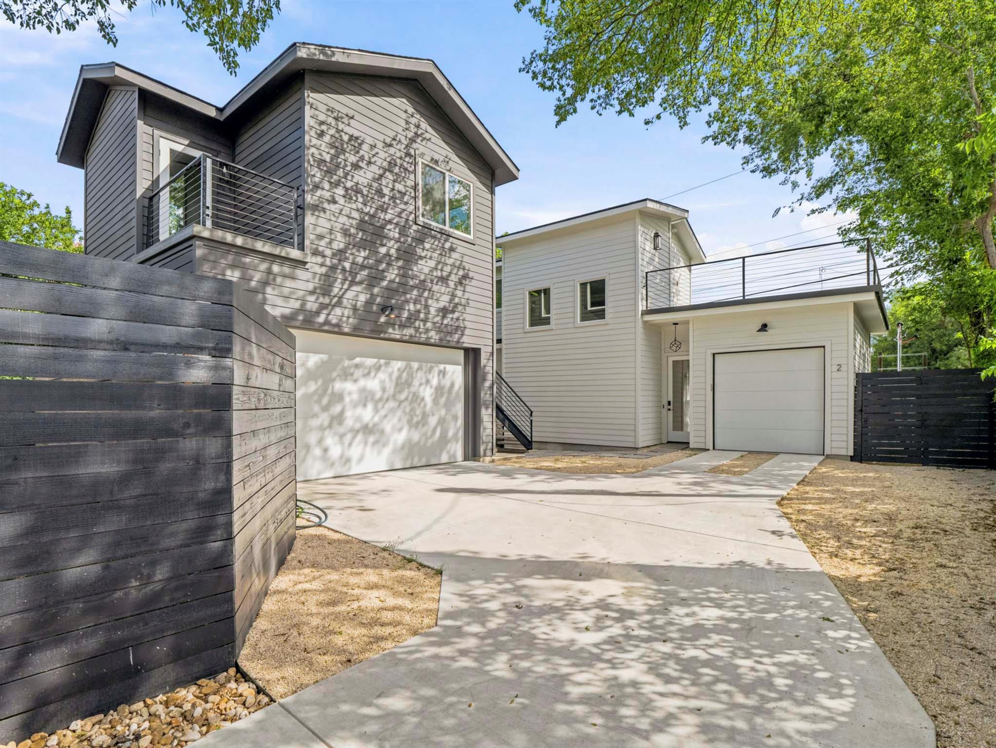 Listing photo 1 of 1106 S Meadows Dr SW #2