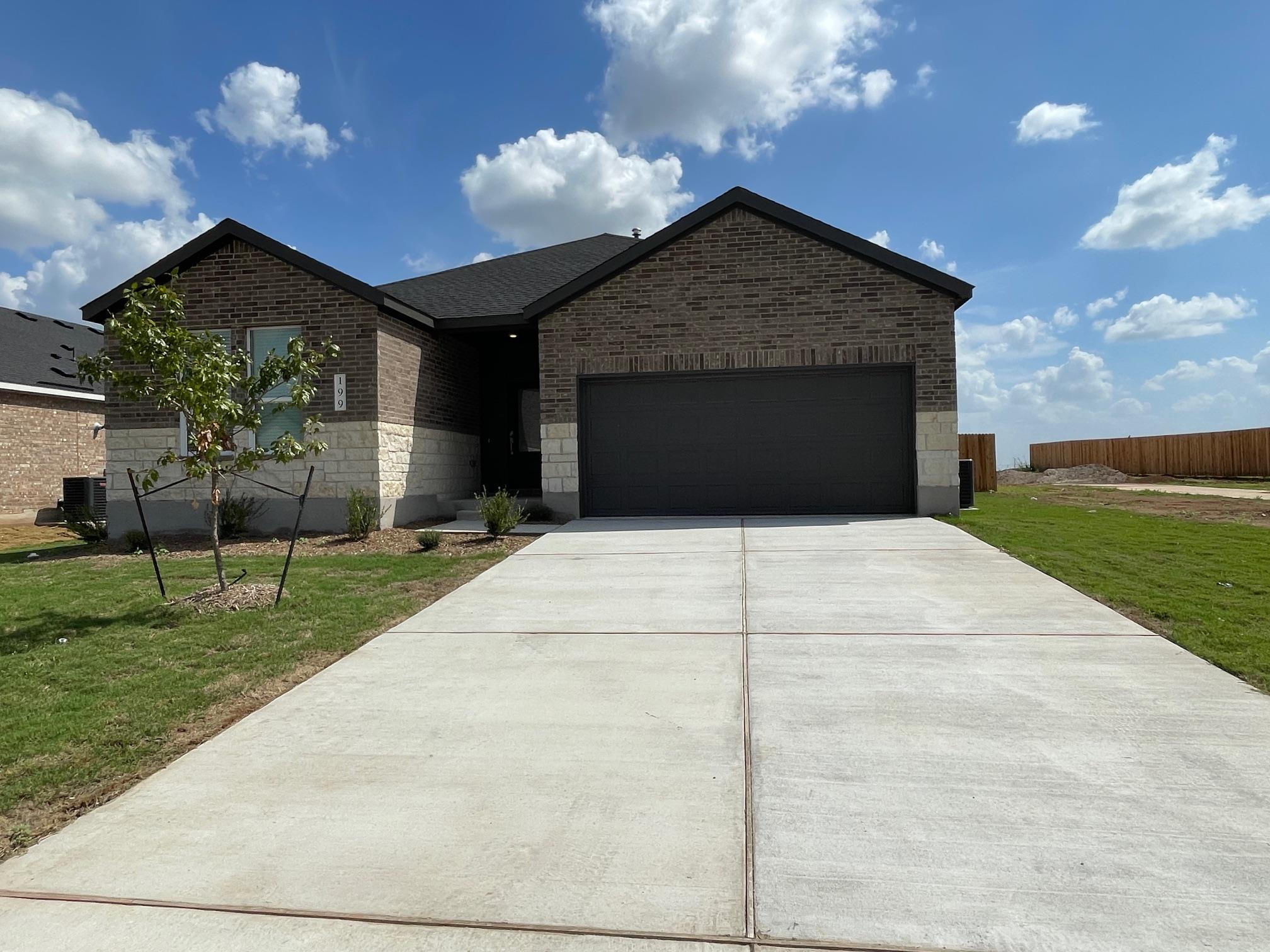 Listing photo 1 of 199  Seabreeze St