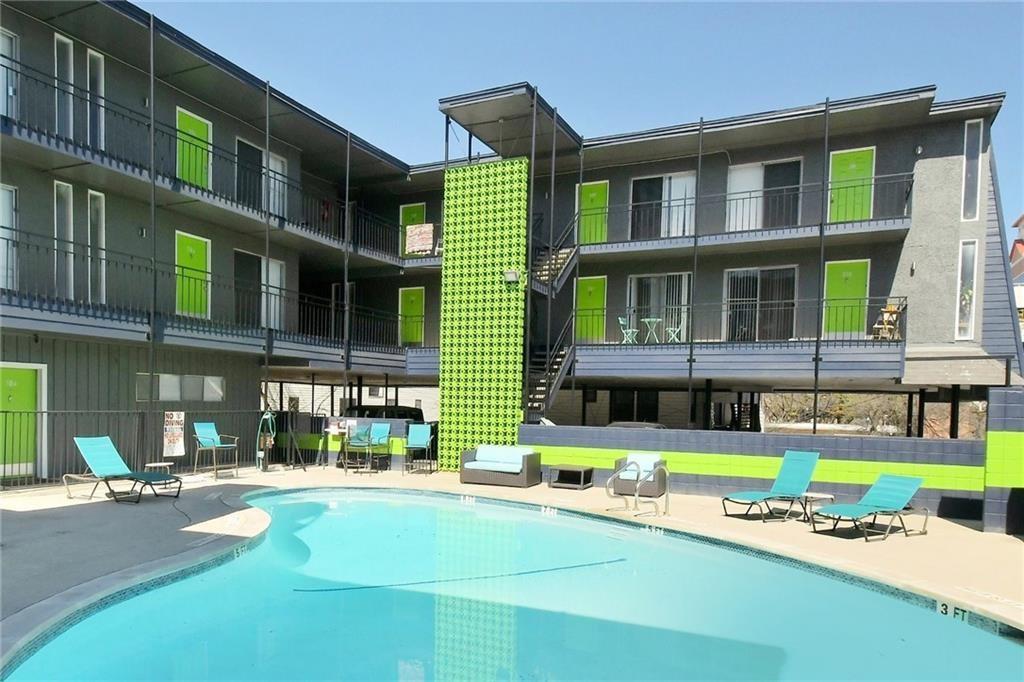 Listing photo 1 of 2900  Cole St  #210