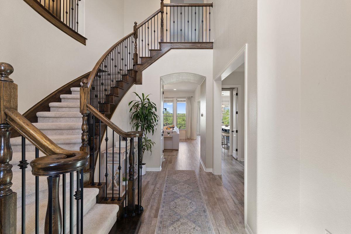 Listing photo 1 of 8804  Flycatcher Ct