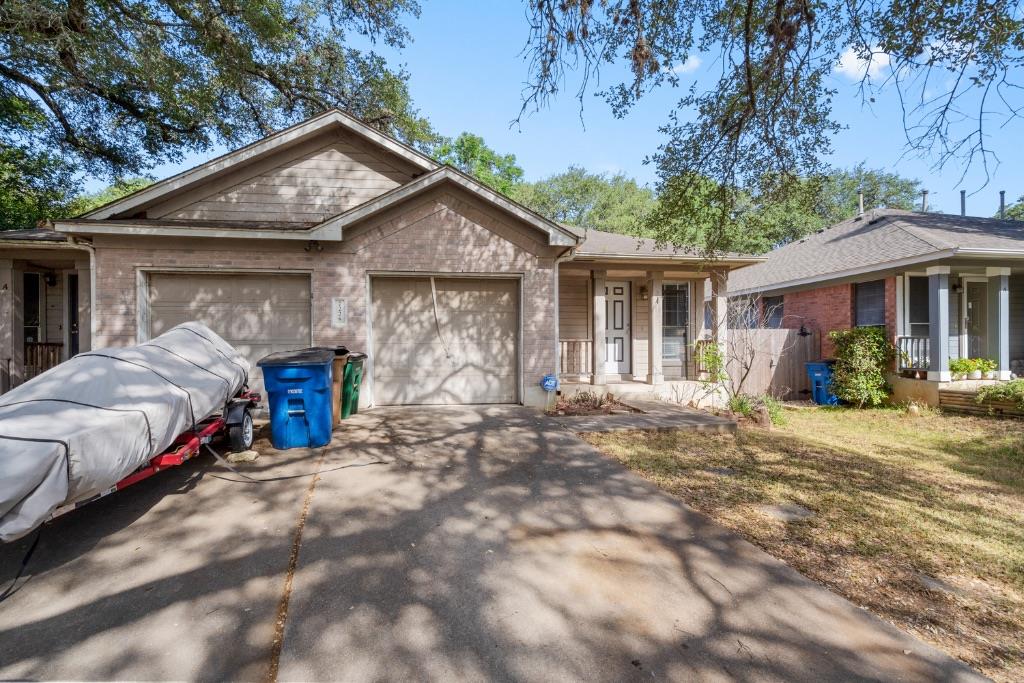 Listing photo 1 of 7228  Aldea Dr  #B
