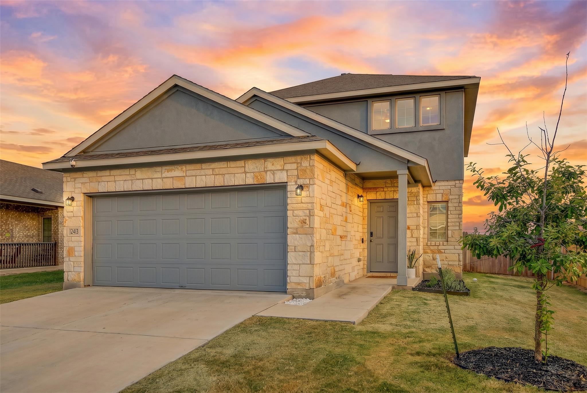 Listing photo 1 of 12413  Ostrich Trl