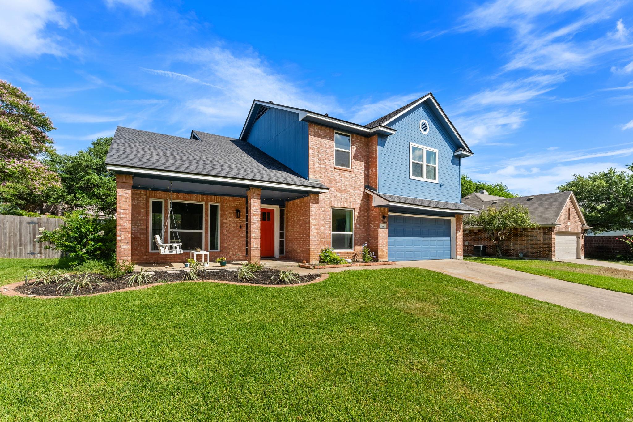 Listing photo 1 of 504  PLEASANT VALLEY Dr