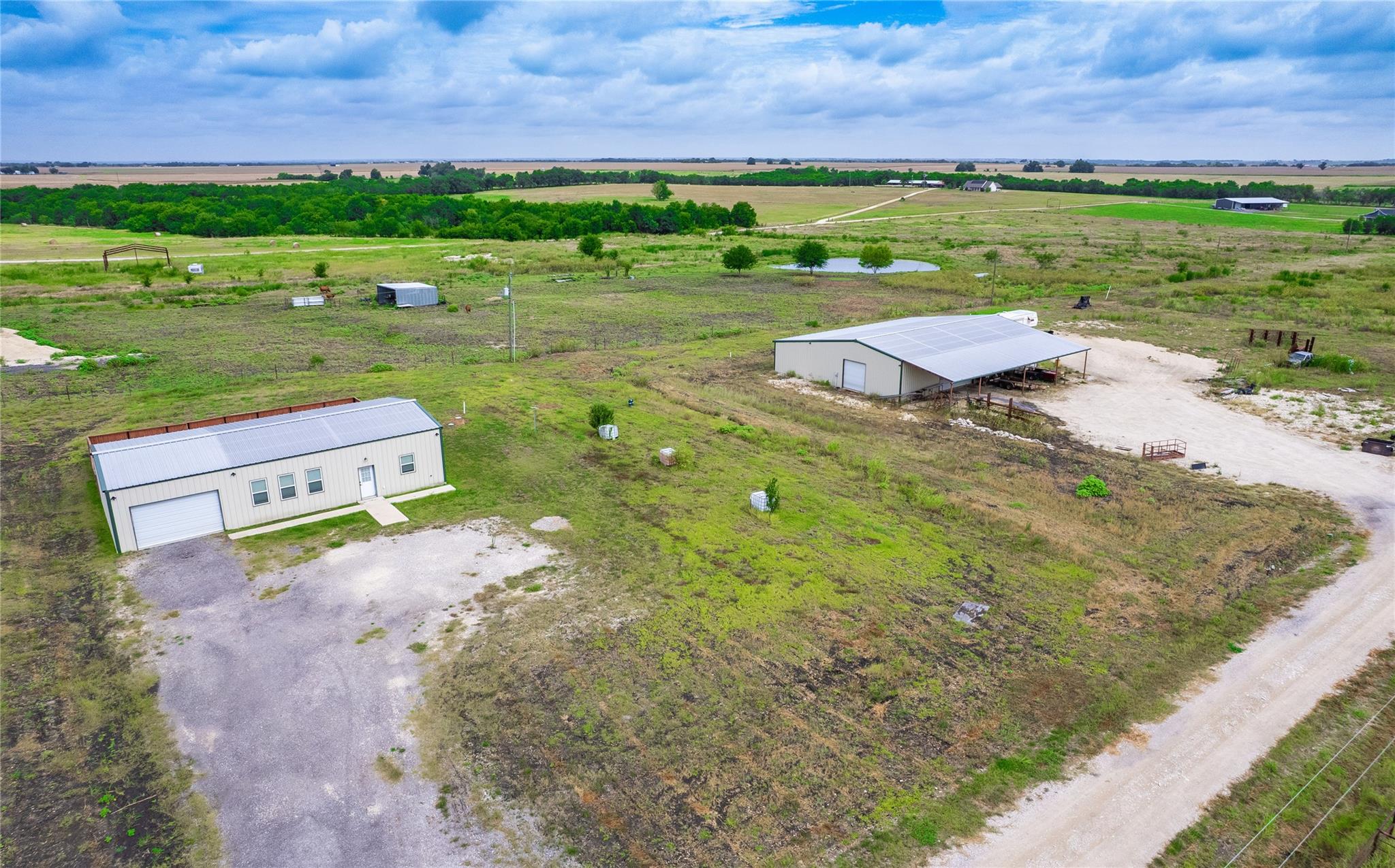 Ảnh nhà đang rao bán 1 của 1889  County Road 487 None